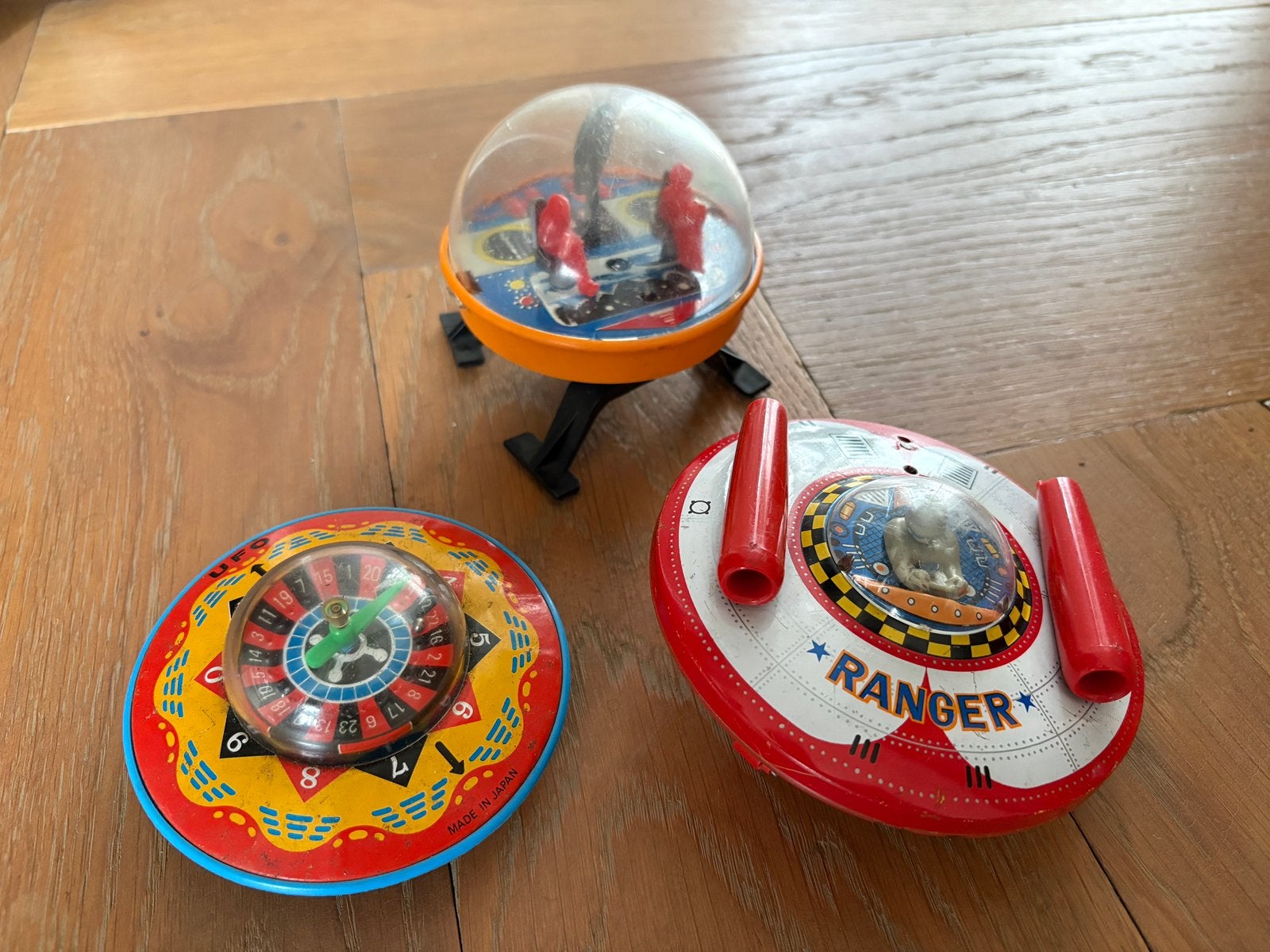 3 blikken ufo’s, Ophalen of Verzenden
