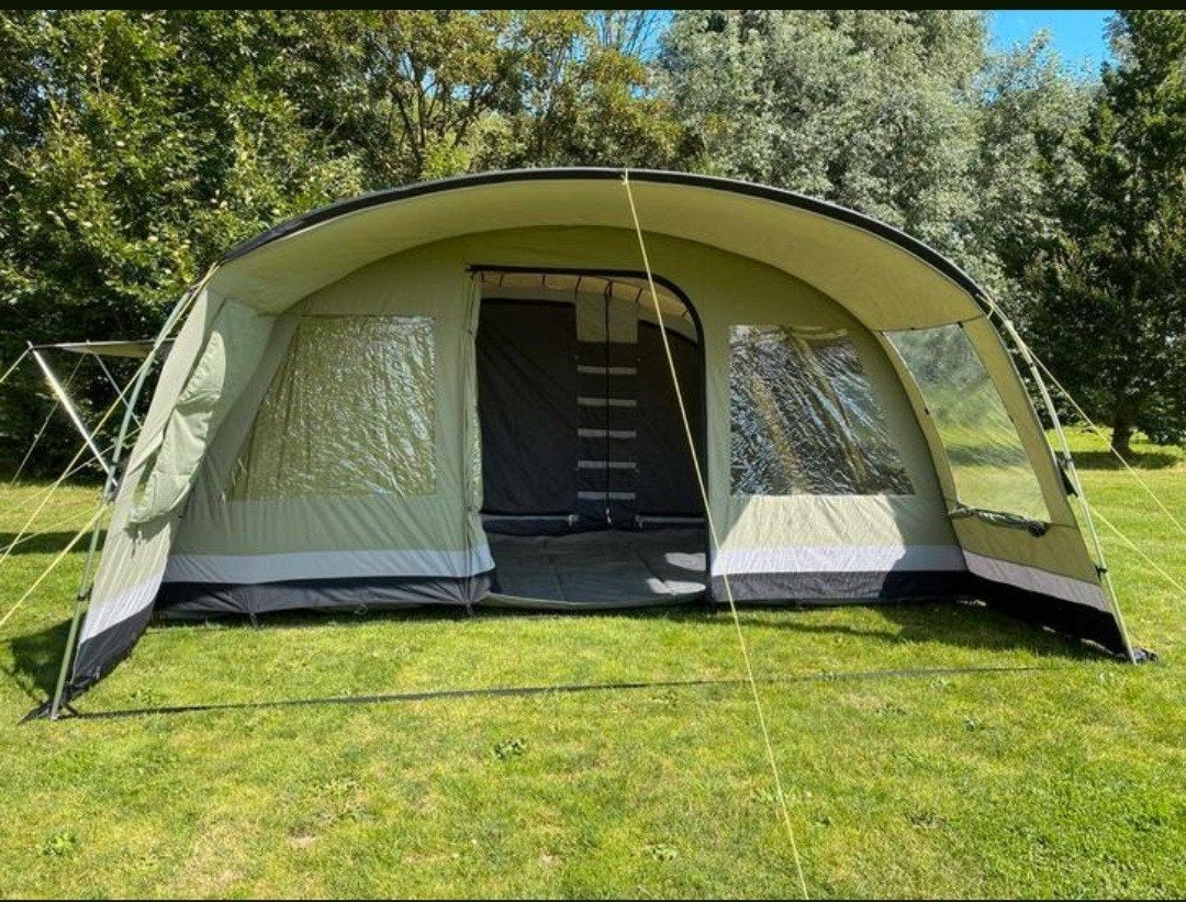 Te koop  Outwell wolf lake 5 tunnel tent ., Caravans en Kamperen, Tenten, Ophalen, Zo goed als nieuw, Tot en met 4