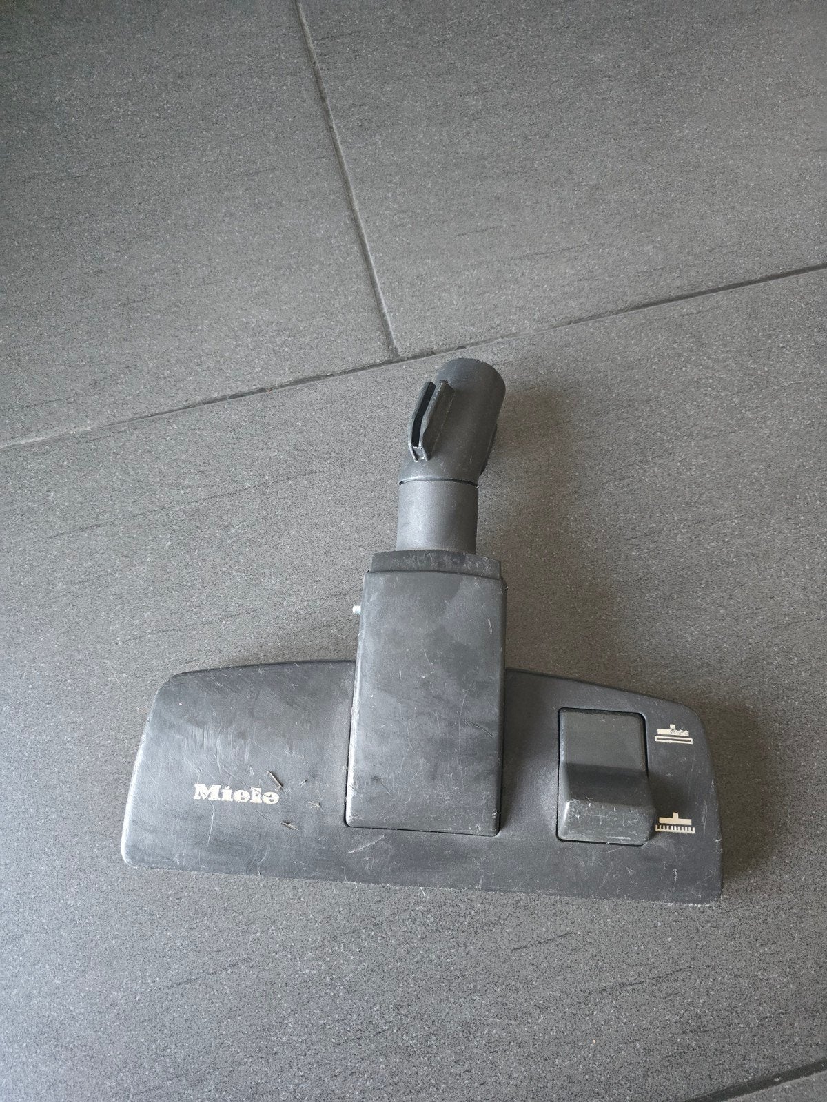 Miele stofzuigermondstuk voor harde vloeren en tapijt, Gebruikt, Miele, Geschikt voor harde vloeren, Sledestofzuiger