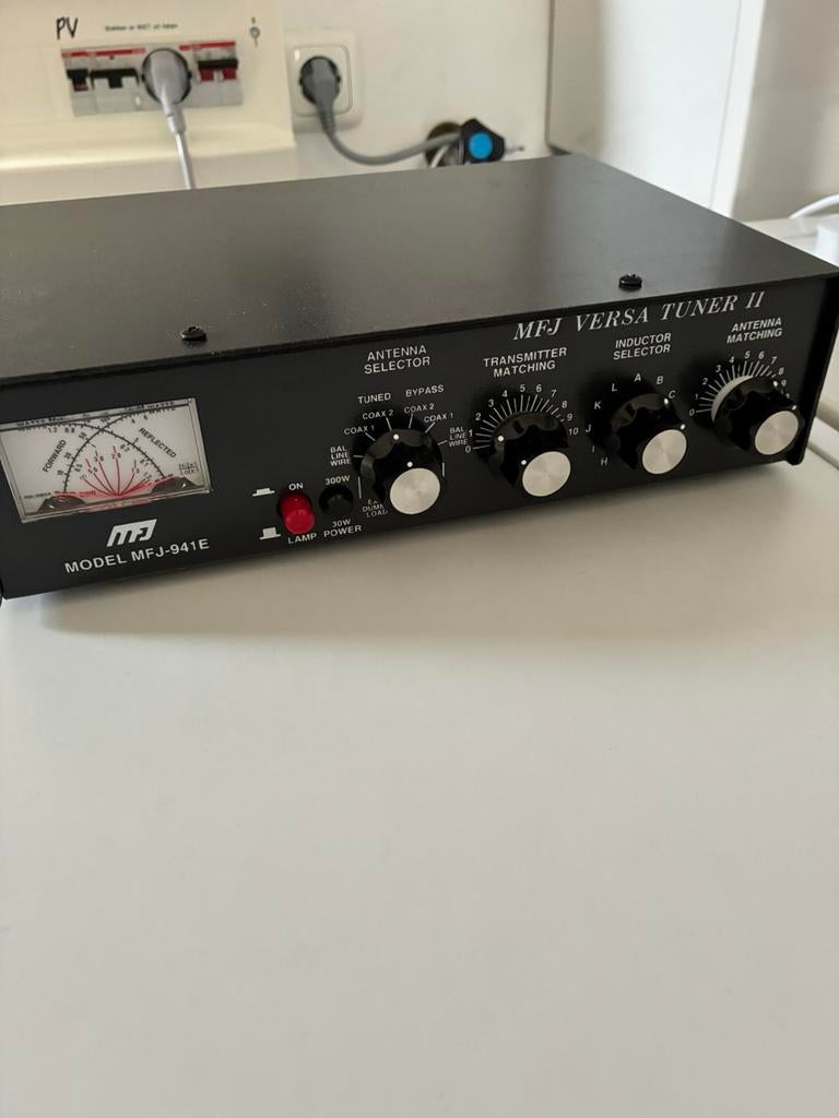Mfj versa tuner 2, Telecommunicatie, Zenders en Ontvangers, Ophalen of Verzenden, Zo goed als nieuw