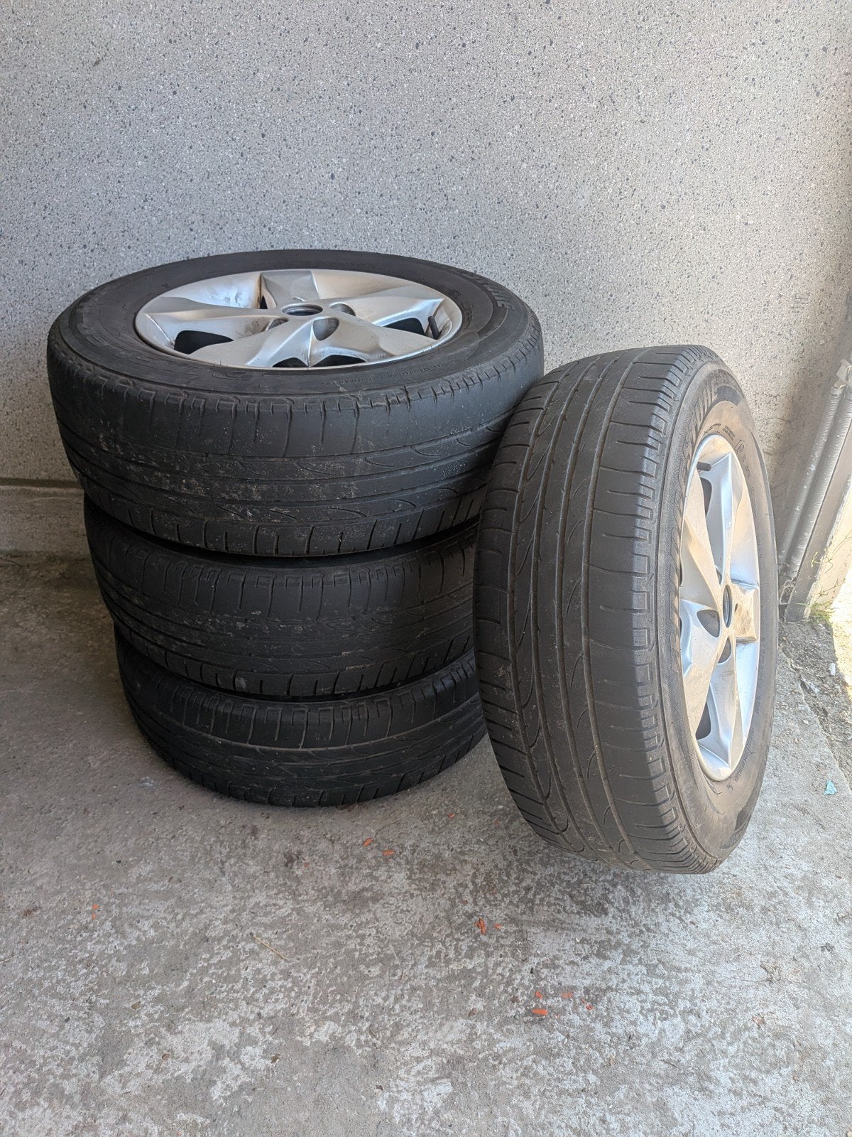 Set van 4 gebruikte banden en velgen 215/65R16, Auto-onderdelen, Banden en Velgen, Ophalen, 16 inch, Banden en Velgen, Personenwagen