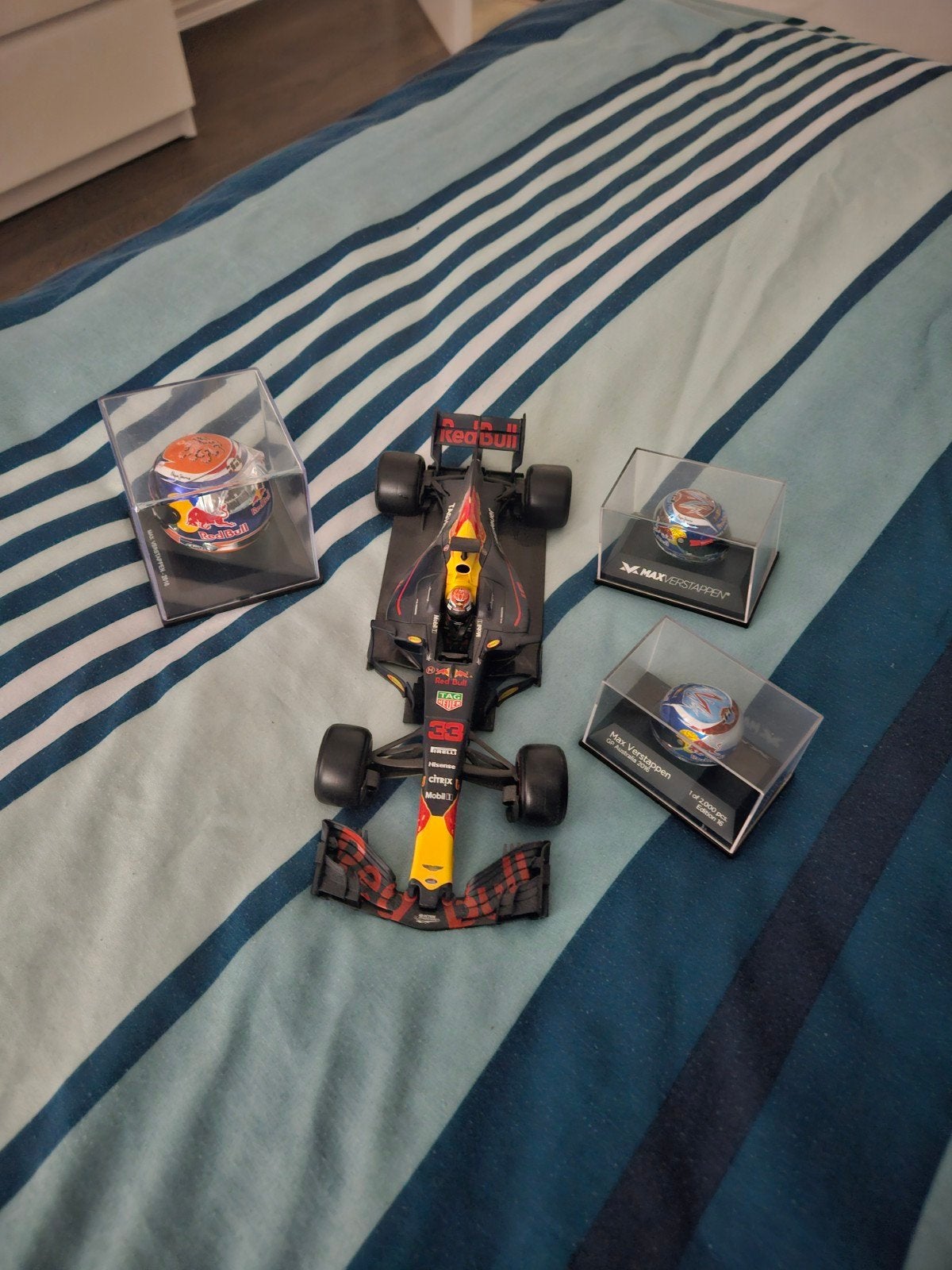 Modelauto + max verstappen helmpjes, Ophalen of Verzenden, MiniChamps