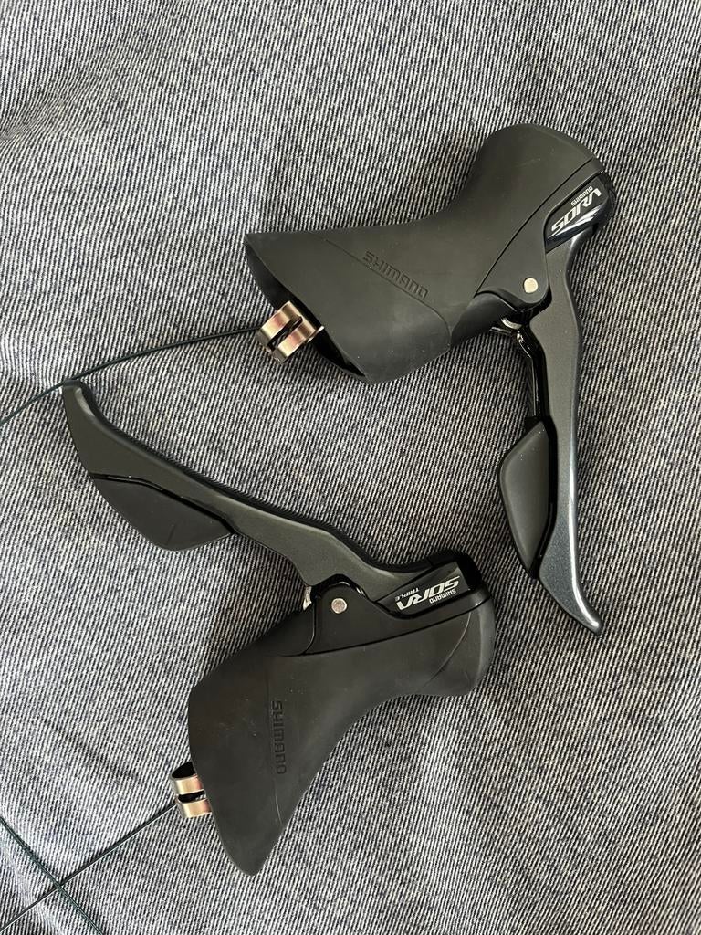 Shimano ST-R3030 3x9 Shifters, Fietsen en Brommers, Fietsonderdelen, Ophalen of Verzenden, Zo goed als nieuw
