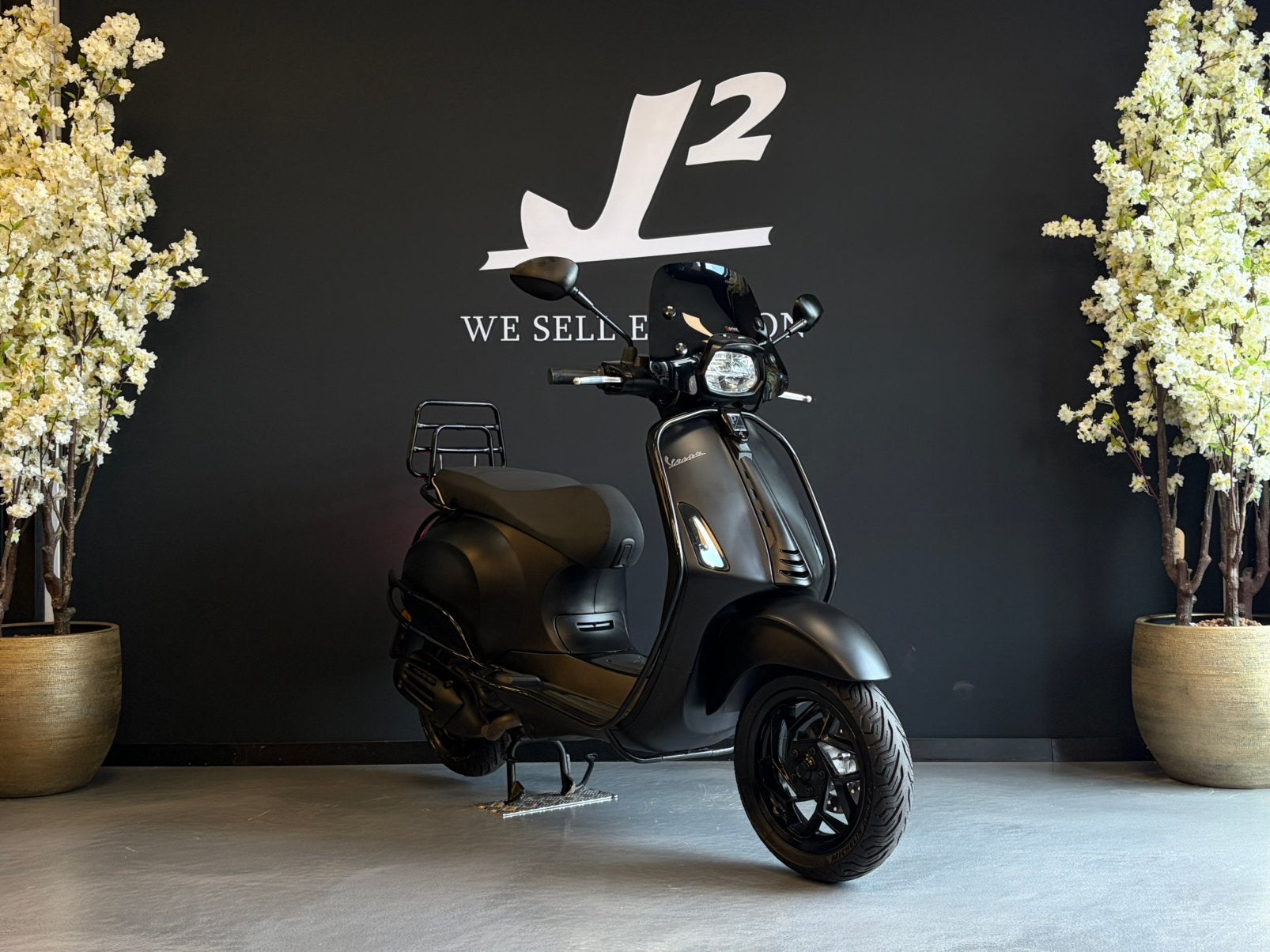 Vespa Sprint | Nero Convinto | Brom | 2025 | 5366 km | 1 eig