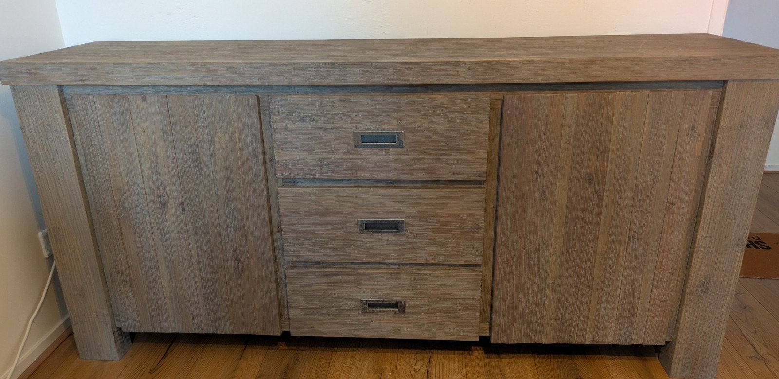 Bruine Dressoir (Henders & Hazel)