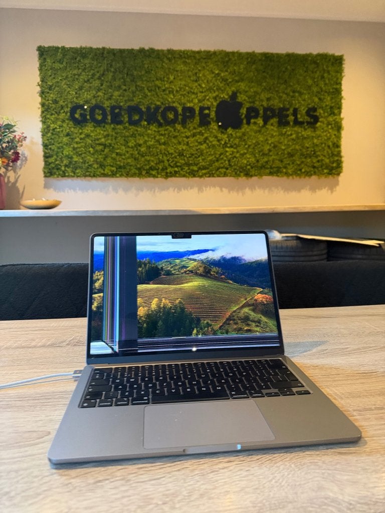 MacBook Air 13 inch m2 8GB 256GB | defect, Ophalen, Gebruikt, Apple, Support@apple.com