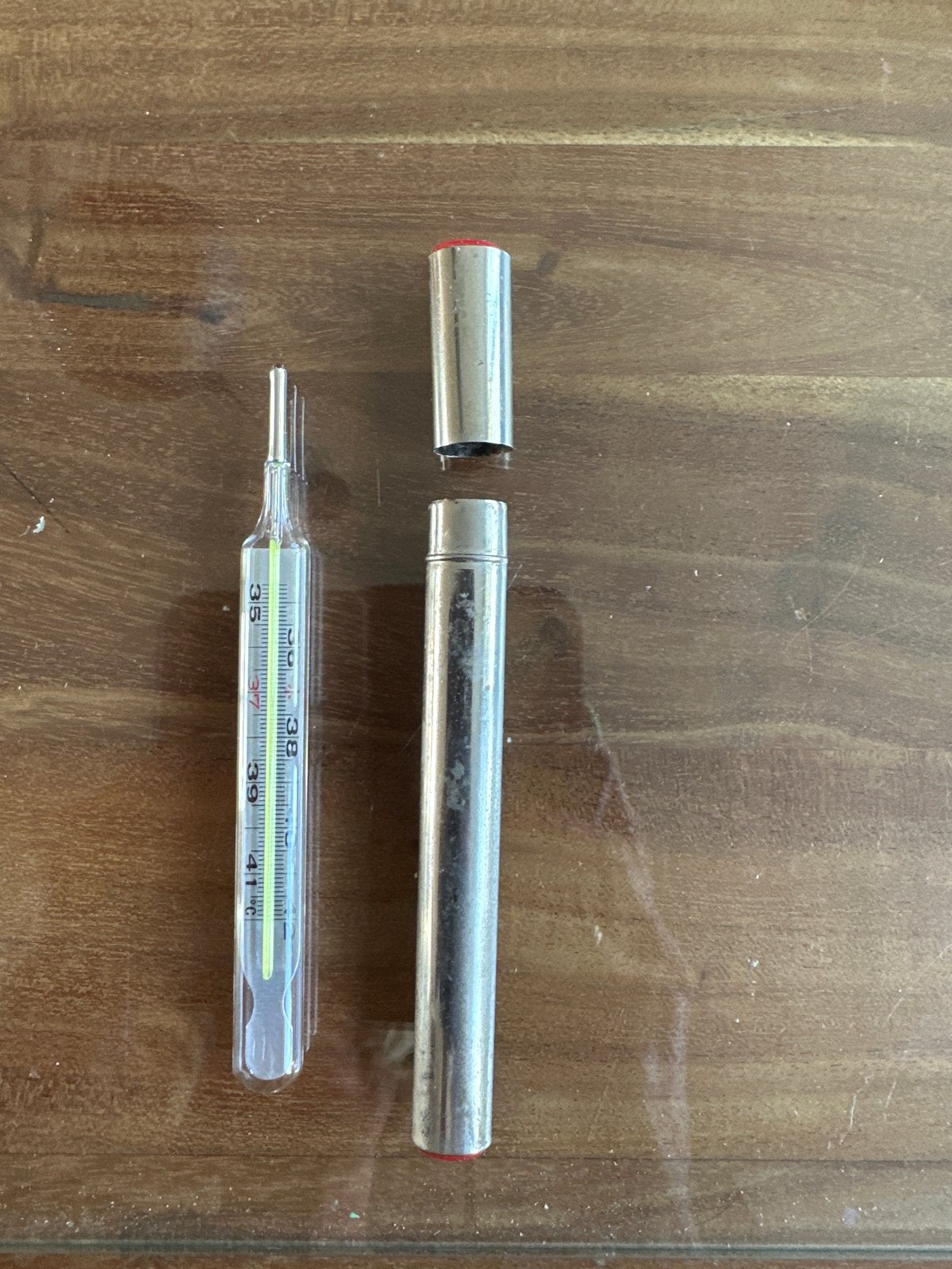 Vintage Glazen Koortsthermometer met Metalen Koker, Vintage, Gebruikt, Ophalen of Verzenden, Glas