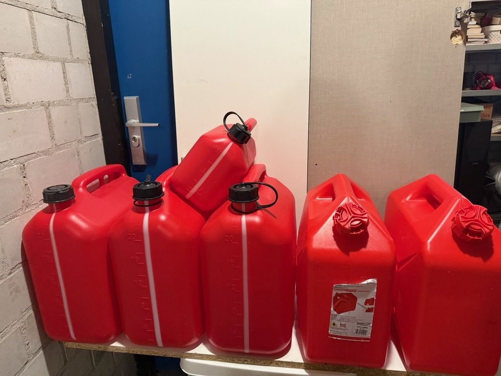 Autobest jerrycans 20 liter, set van 6, benzine, Ophalen of Verzenden