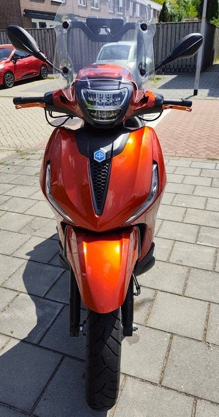 Piaggio Beverly 400 HPE met veel opties !!!, Motoren, ABS, 400 cc, Scooter, Occasion