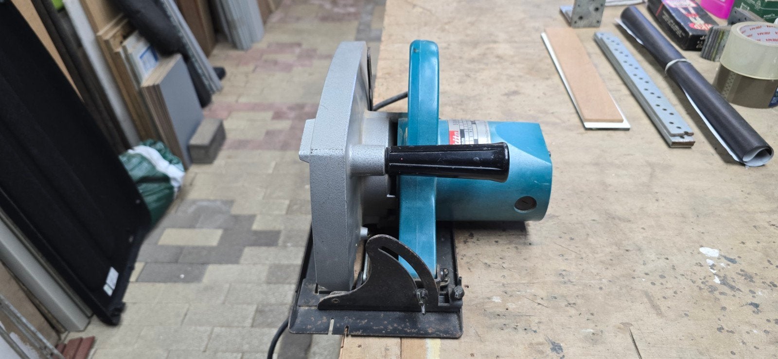 Makita afkortzaag 5900BR, Doe-het-zelf en Verbouw, Gereedschap | Zaagmachines, Ophalen, 1200 watt of meer, Afkortzaag, 70 mm of meer