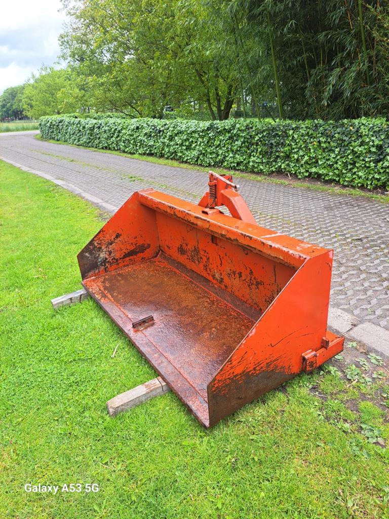Hekamp grondbak, Ophalen