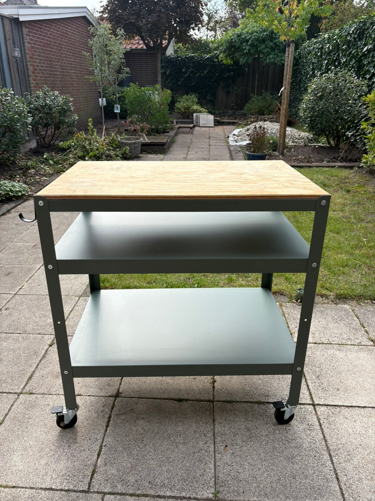 IKEA BROR roltafel grijsgroen/grenen triplex 85x55, Ophalen, Zo goed als nieuw