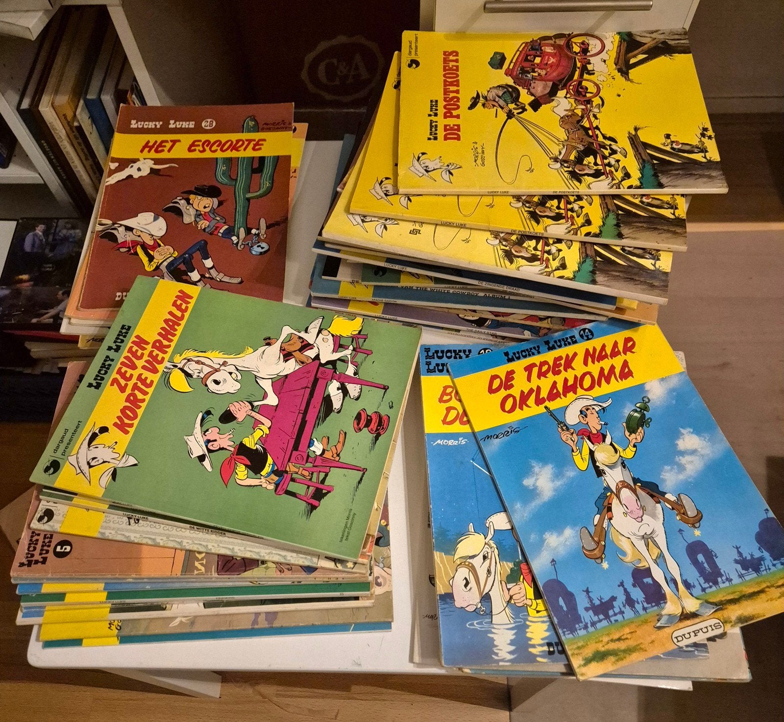 Lucky Luke stripboeken - Diverse titels, Meerdere stripboeken, Ophalen of Verzenden, Gelezen, Morris