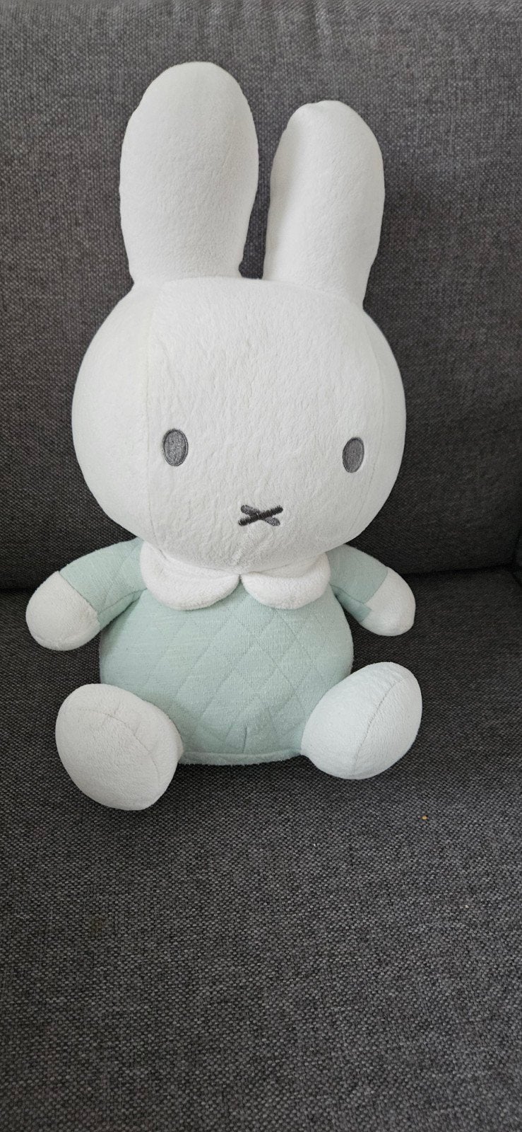 Nijntje knuffel met zacht groen pakje en belletje, 40 cm, Ophalen of Verzenden