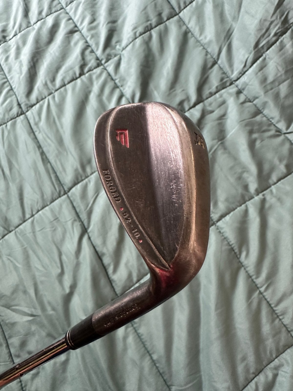 Founders club forged 52 graden wedge, Sport en Fitness, Golf, Ophalen of Verzenden, Zo goed als nieuw, Club