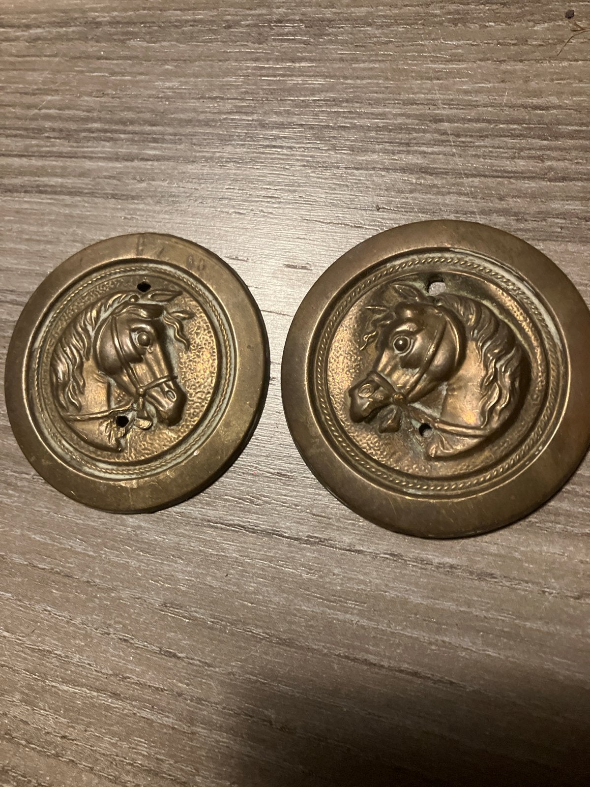 Antieke bronzen paardenhoofd medaillons (set van 2), Antiek en Kunst, Ophalen