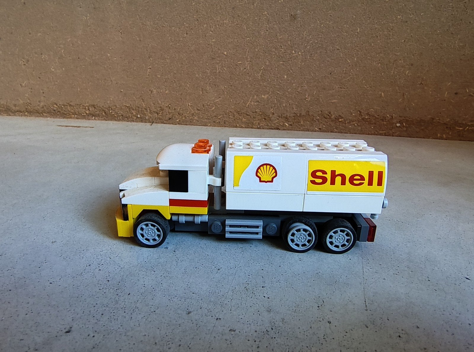 Lego shell tanker 40196 compleet, Ophalen of Verzenden, Zo goed als nieuw