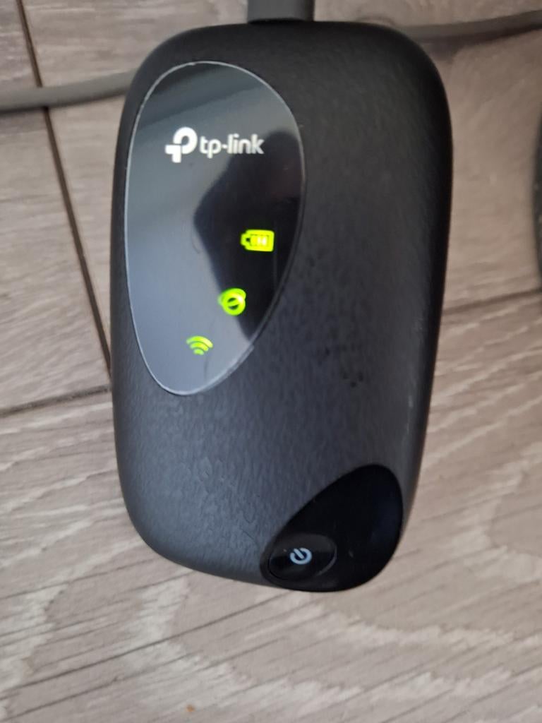 TP-Link M7200 4G LTE Mobiele Wi-Fi Router, Computers en Software, Routers en Modems, Ophalen of Verzenden, Gebruikt, Router, TPLink