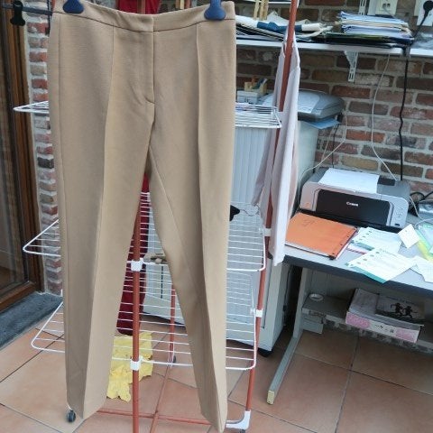 Geklede plooibroek bruin Natan mt 38, Maat 38/40 (M), Bruin, Nieuw, Ophalen of Verzenden