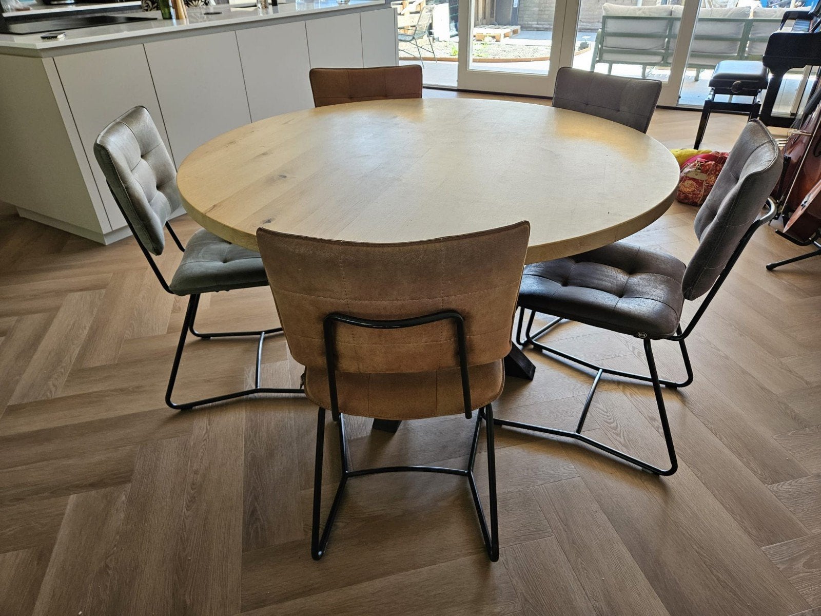 Ronde houten eettafel met stalen X-poot, 140 cm, Ophalen, Gebruikt, Rond, Eikenhout