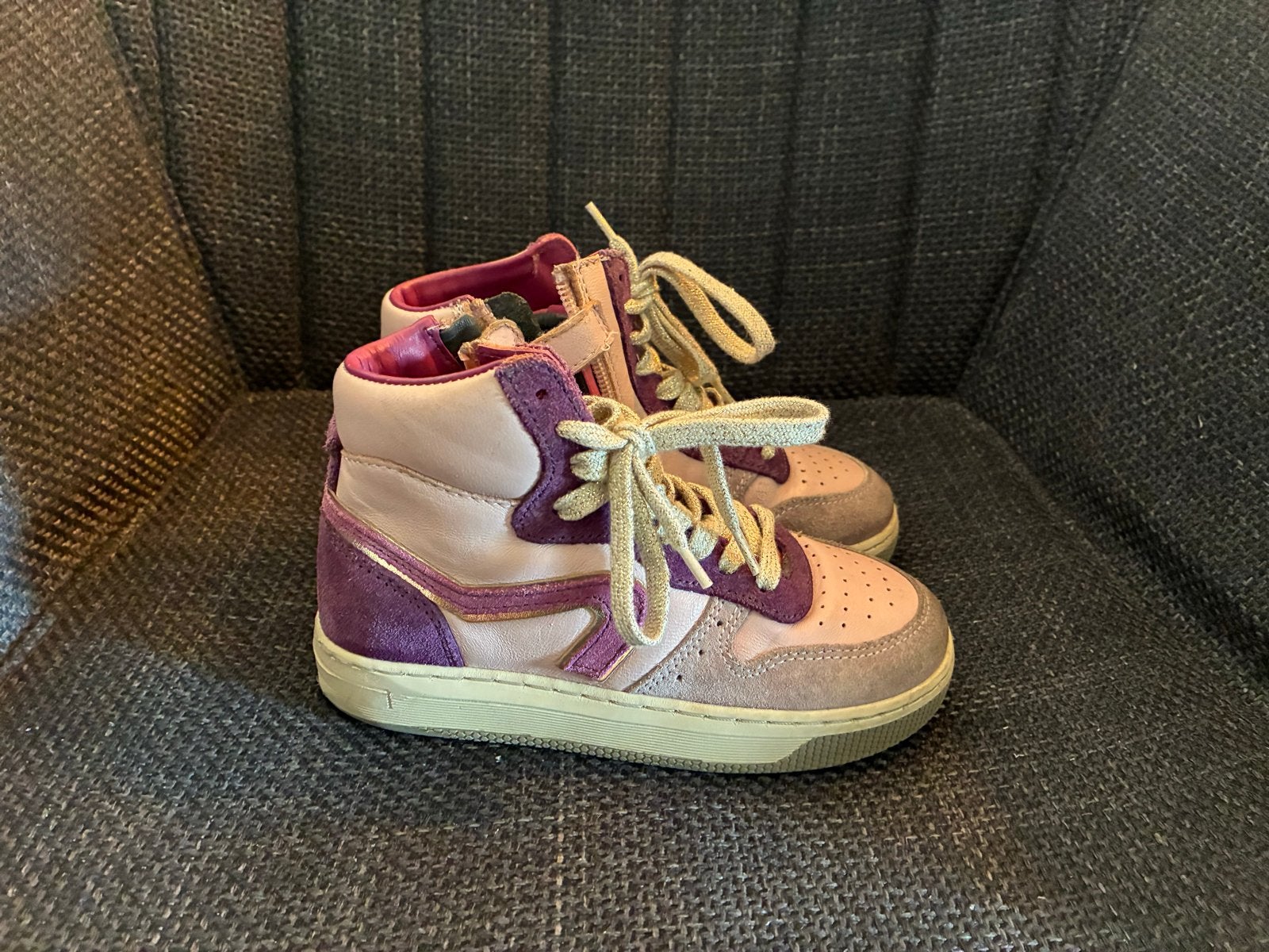 Hip shoestyle paars/rosé schoenen maat 28, zo goed als nieuw, Kinderen en Baby's, Ophalen of Verzenden, Zo goed als nieuw, Meisje