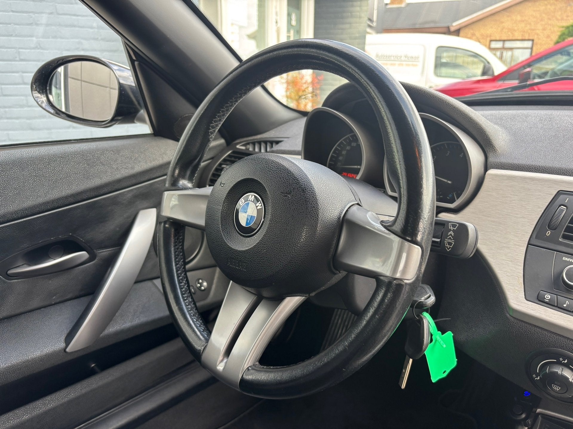 Foto 17 van BMW Z4 Roadster 2.2i S 6 Cilinder | Leder | Automaat | Vol.
