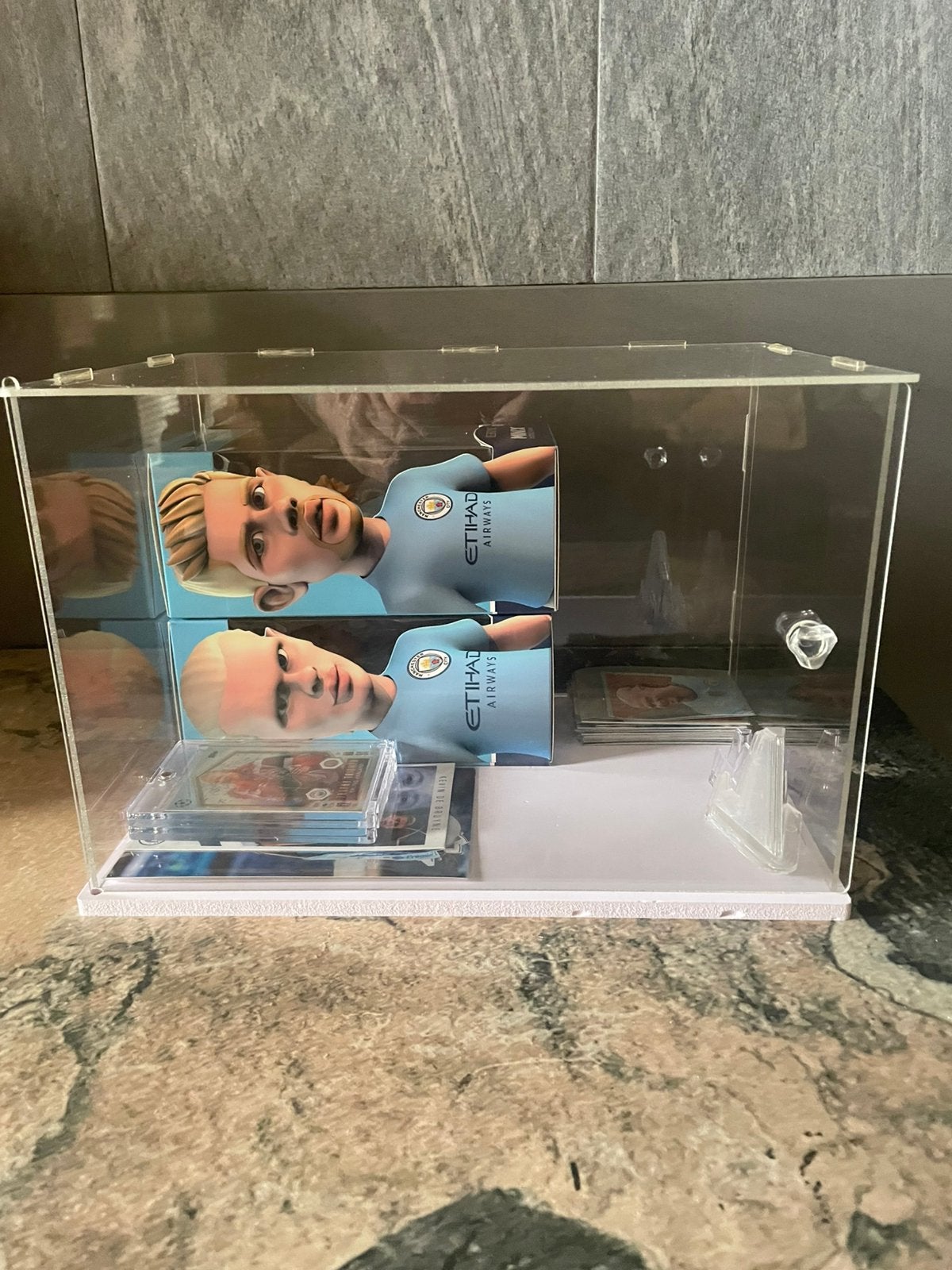 Vitrinekastje met manchester city items, Ophalen, Zo goed als nieuw, Buitenlandse clubs, Poster, Plaatje of Sticker