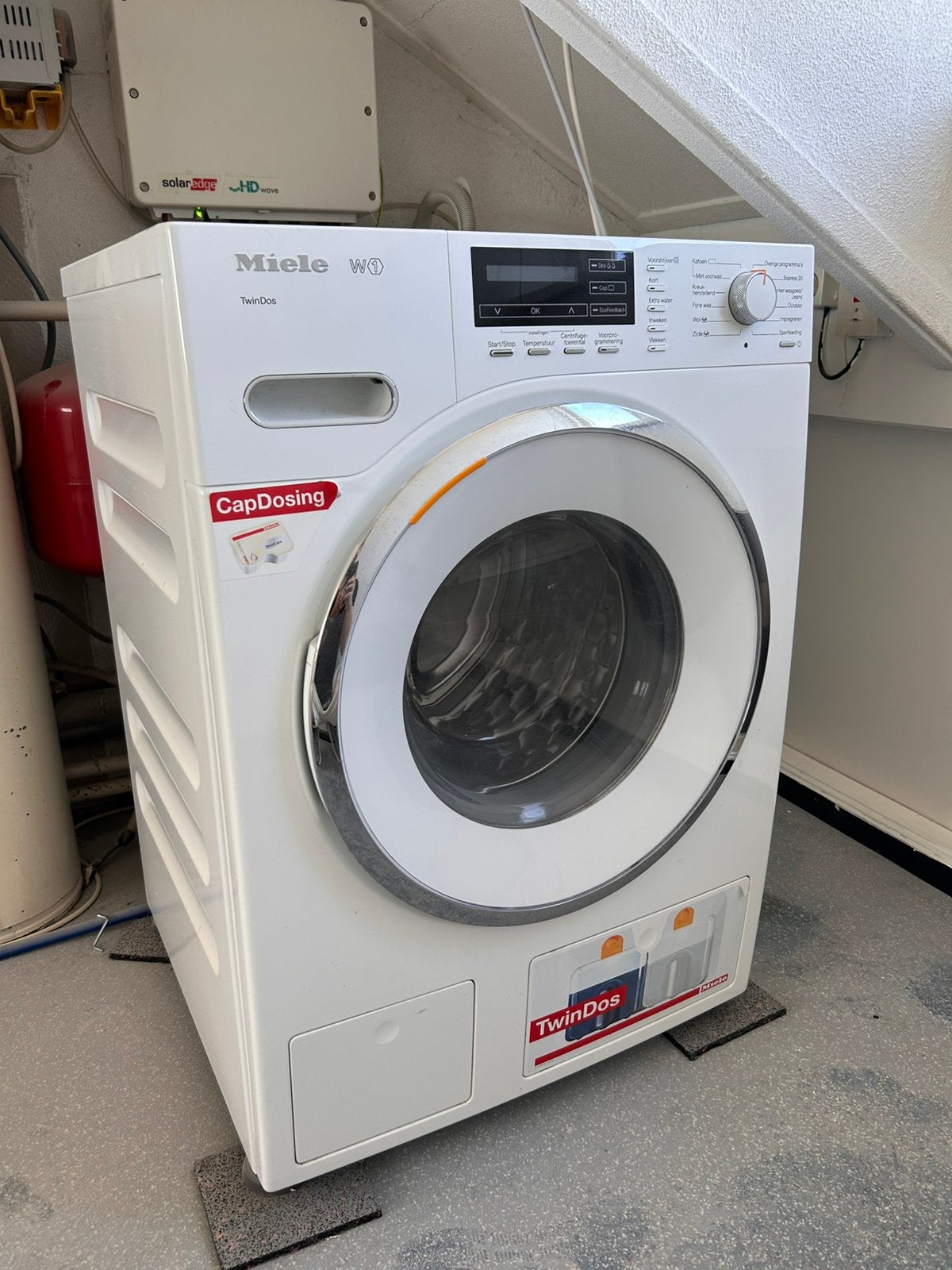 MOET WEG!! Miele WMG120 W1 TwinDos 8kg 1600 toeren, Ophalen, 8 tot 10 kg, 85 tot 90 cm, 1600 toeren of meer