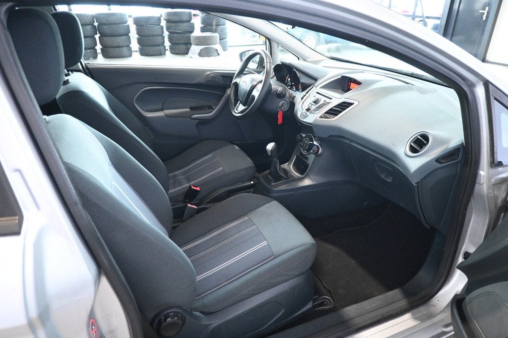 Ford Fiesta 1.25 Trend Airco Lichtmetaal Stuurbekrachtiging, Voorwielaandrijving, Stof, Gebruikt, 4 cilinders