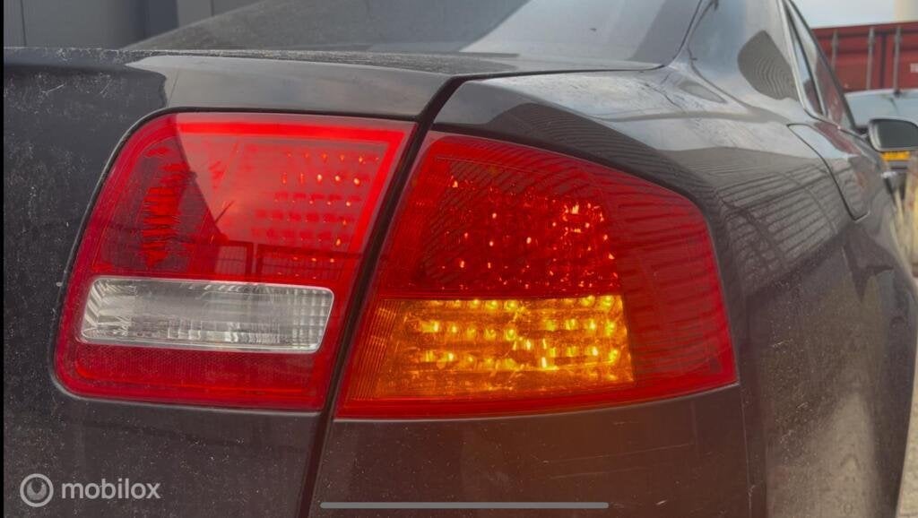 Achterlicht rechts Audi A8 D3 5.2 S8 Pro Line ('02-'10), Audi, Gebruikt, Audi, Ophalen of Verzenden