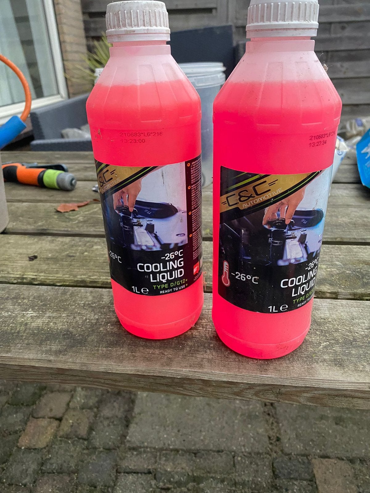 Cooling liquid nog 2 onaangebroken flessen, Ophalen