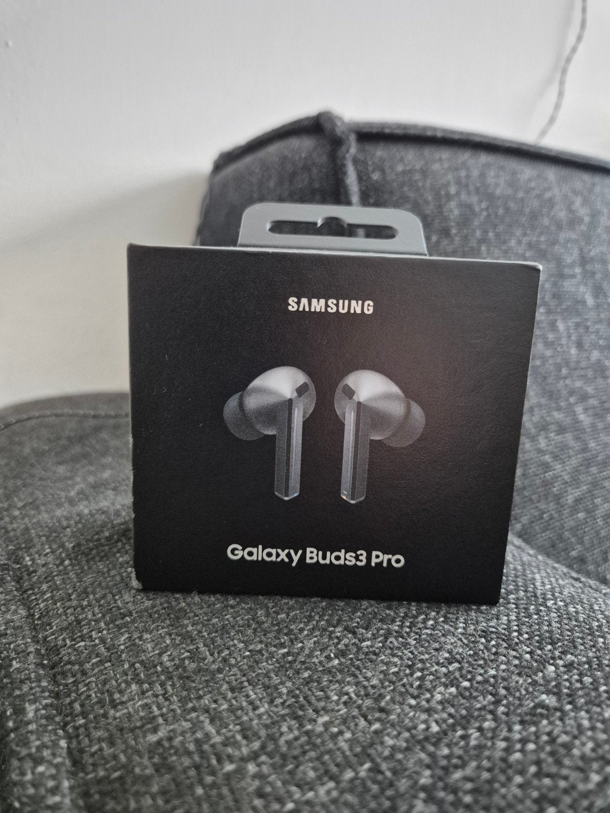 Galaxy Buds 3 Pro, Telecommunicatie, Gebruikt, In gehoorgang (in-ear), Zilver, Ophalen of Verzenden