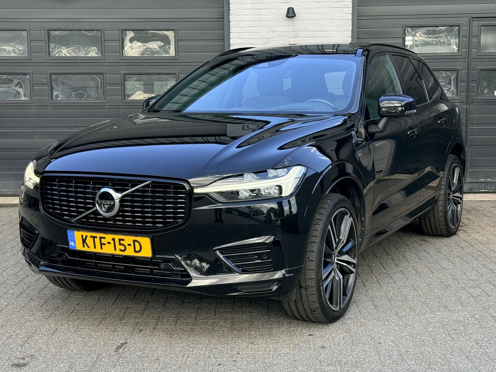 Volvo XC60 2.0 Recharge T8 AWD Inscription, Pano, Harman Kar, Automaat, Gebruikt, Euro 6, 1969 cc