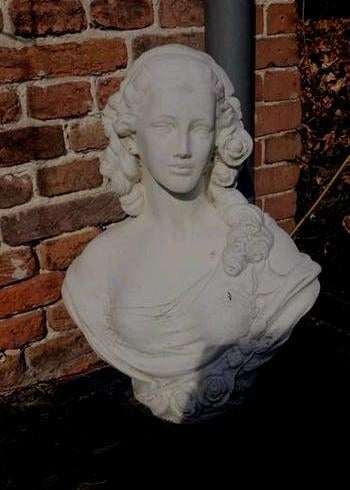 Groot, brocante borstbeeld cq büste dame, Ophalen