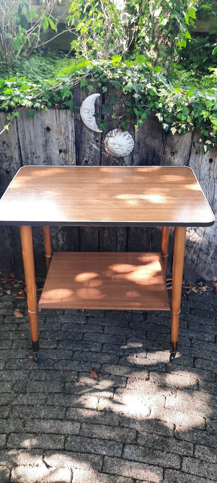 Mid -Century theetrolley, Ophalen