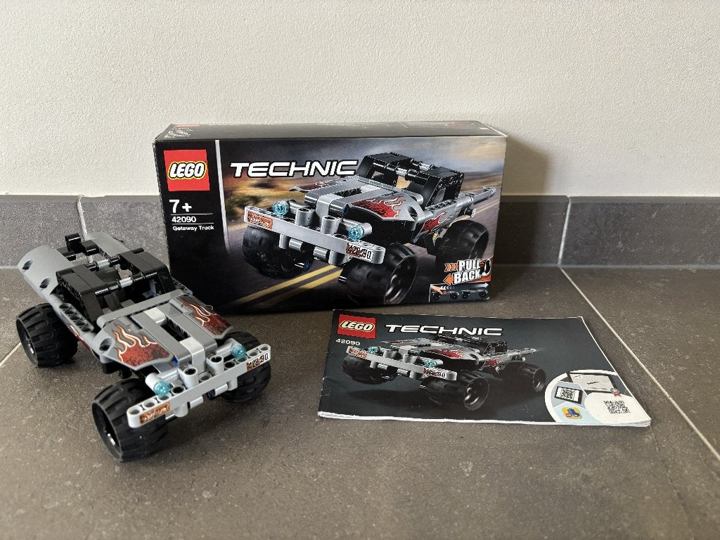 LEGO Technic 42090 Gateway Truck met doos en instructies, Compleet, Lego, Ophalen of Verzenden, Zo goed als nieuw