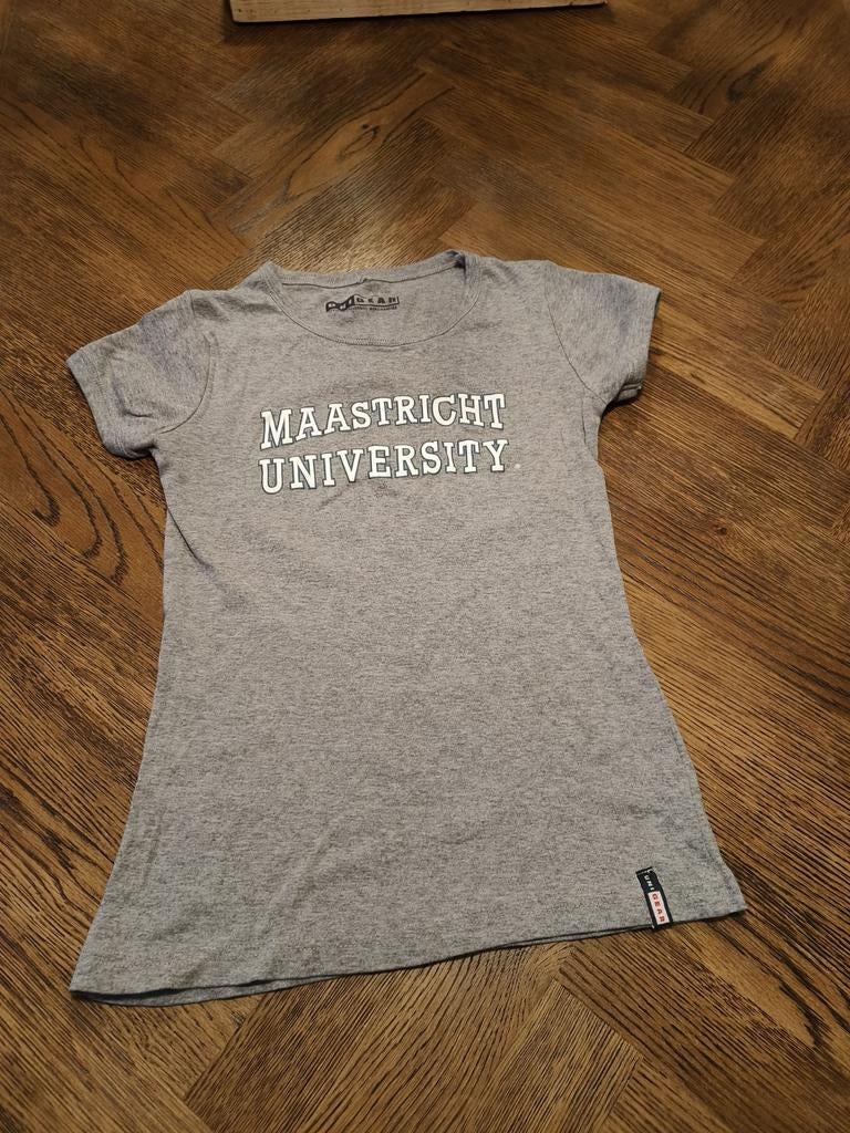 T-shirt University Maastricht grijs maat S zo goed als nieuw, Kleding | Dames, T-shirts, Zo goed als nieuw, Maat 36 (S), Grijs