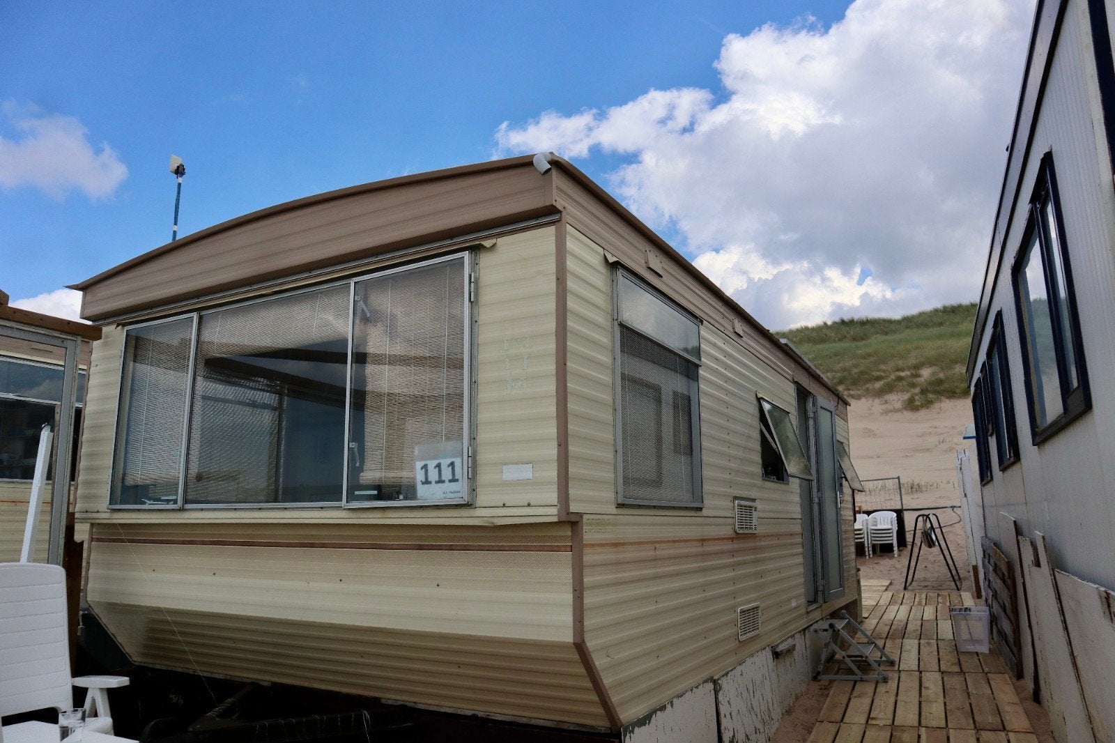 Strandhuisje / Stacaravan zonder staanplaats / Tiny house