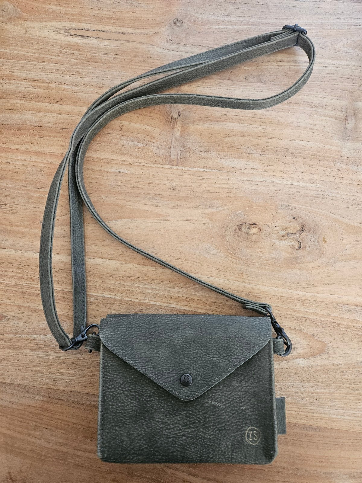 Groen Telefoontasje / Schoudertasje, Sieraden, Tassen en Uiterlijk, Tassen | Damestassen, Ophalen of Verzenden, Zo goed als nieuw