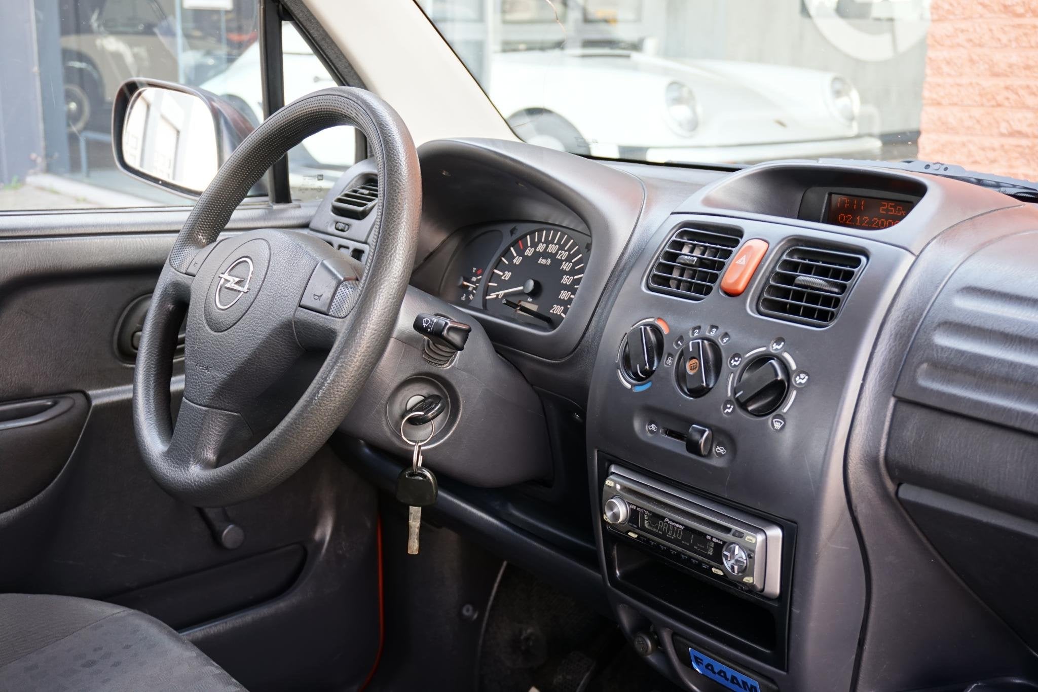 Opel Agila 1.0-12V Essentia *EERSTE EIGENAAR* + DEALER ONDER, Auto's, Voorwielaandrijving, Stof, Gebruikt, 31 €/maand