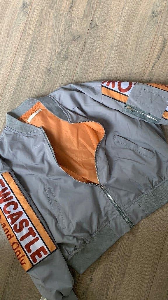 bomberjacket, Ophalen of Verzenden, Zo goed als nieuw, Maat 42/44 (L), Grijs