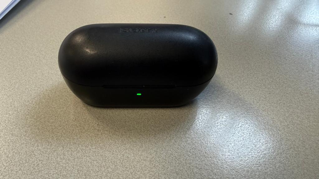 Oplaad case voor Sony WF-1000xm, Ophalen of Verzenden, Zo goed als nieuw