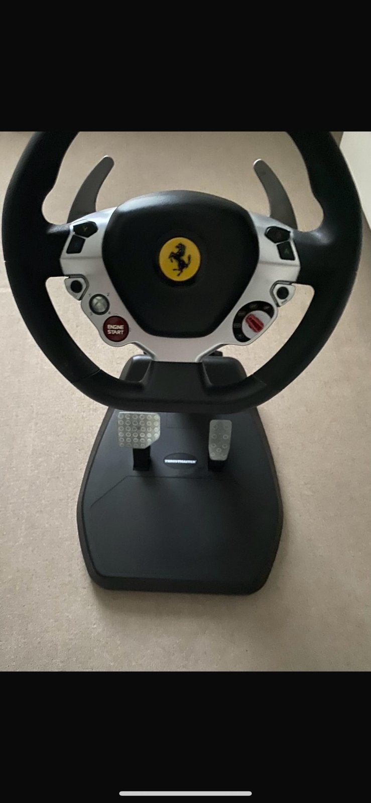 Xbox Ferrari stuur, Spelcomputers en Games, Spelcomputers | Xbox | Accessoires, Ophalen of Verzenden, Zo goed als nieuw, Stuurtje of Sportattribuut