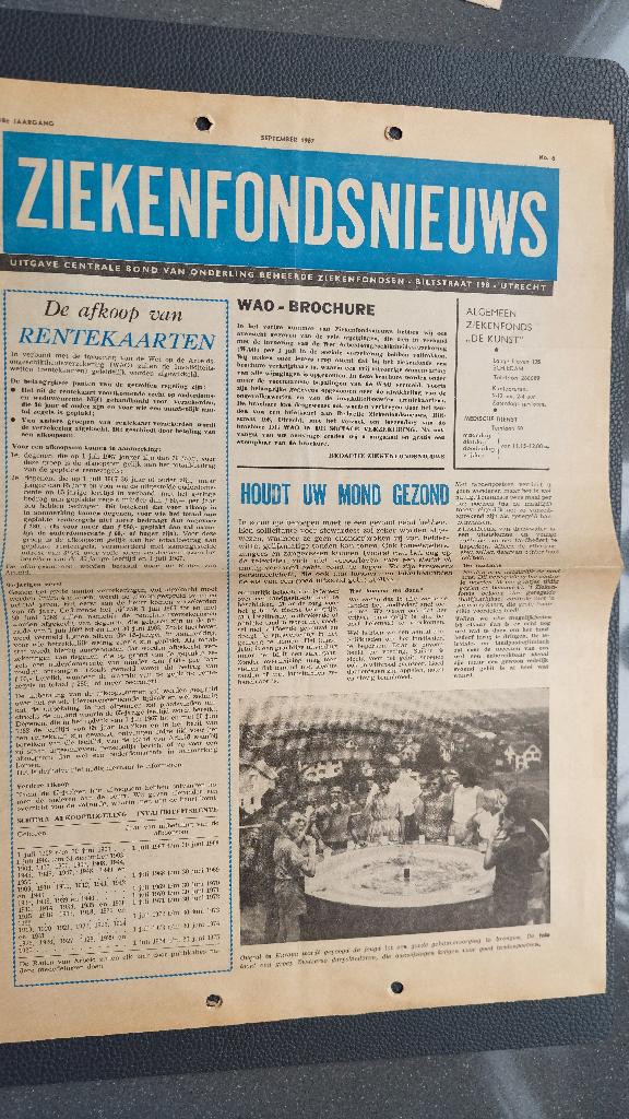 Ziekenfondsnieuws (2 edities), Verzamelen, Ophalen of Verzenden, 1960 tot 1980, Nederland, Tijdschrift