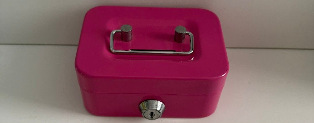 Roze metalen spaarpot met slot, Ophalen, Nieuw, Metaal of Blik, Overige thema's