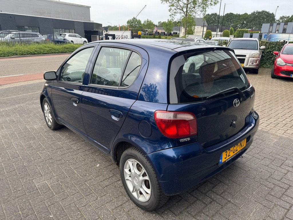 Toyota Yaris 1.3-16V VVT-i Sol 5DRS AUTOMAAT AIRCO LMV APK 2, 1299 cc, Gebruikt, 31 €/maand, 4 cilinders