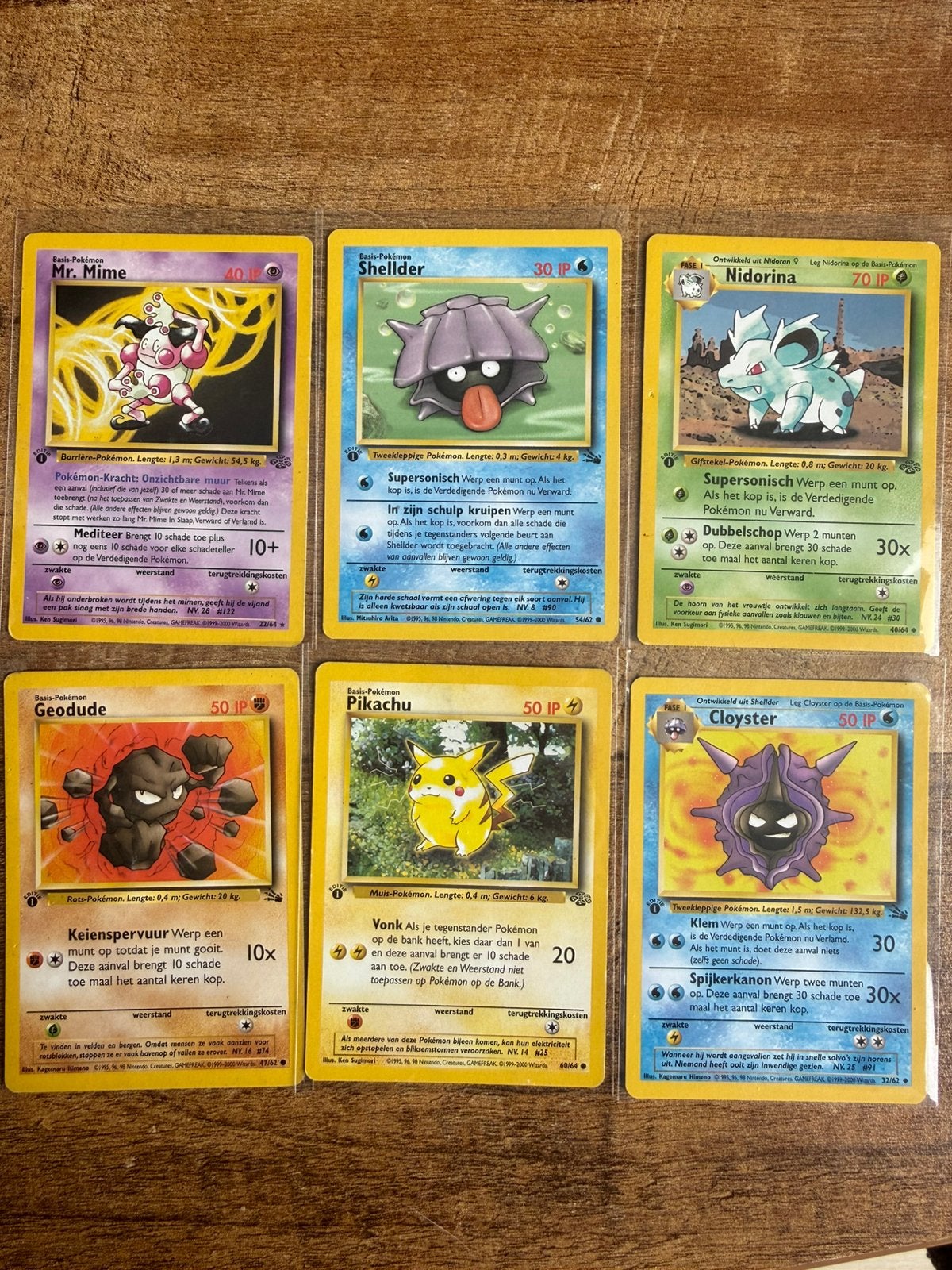 Nederlandse 1st Edition kaarten – Pikachu – Jungle/Fossil, Hobby en Vrije tijd, Verzamelkaartspellen | Pokémon, Ophalen of Verzenden