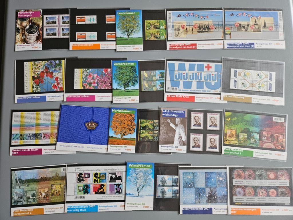 Postzegelmapjes jaar 2007 compleet zie beschrijving, Postzegels en Munten, Postzegels | Nederland, Postfris, Na 1940, Ophalen of Verzenden