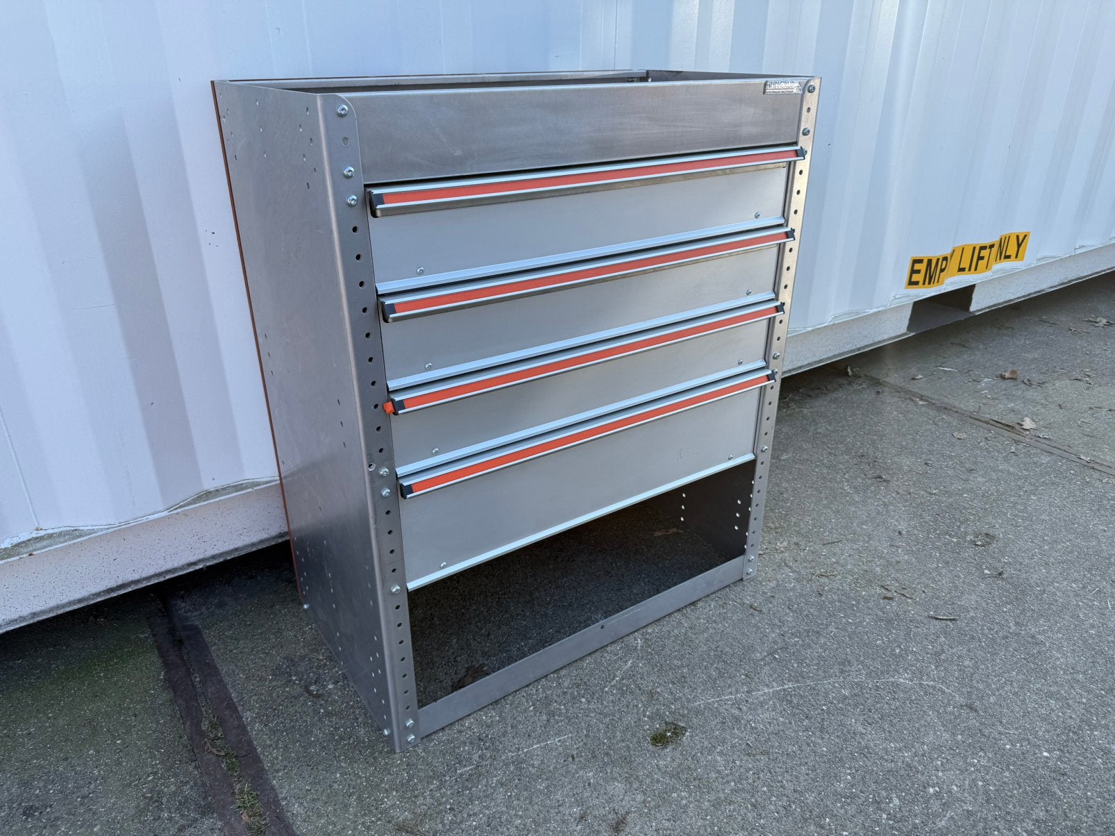 Nieuwstaat Finnerup bedrijfswagen inrichting, Auto diversen, Ophalen, Zo goed als nieuw
