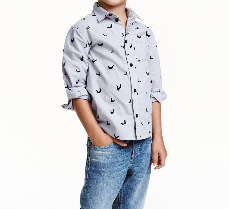 H&M katoenen overhemd met vleermuis print lichtgrijs 134, Kinderen en Baby's, Kinderkleding | Maat 134, Nieuw, Jongen, Overhemd of Blouse